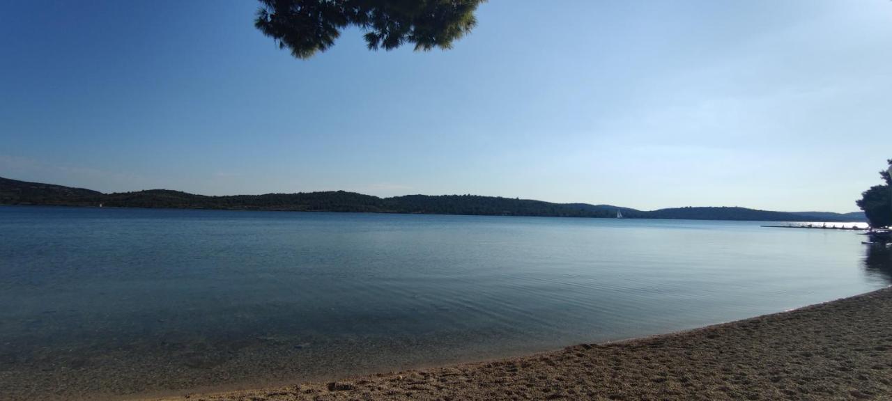 Apartman Soto Pirovac Esterno foto