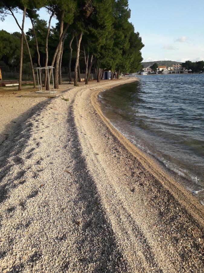 Apartman Soto Pirovac Esterno foto